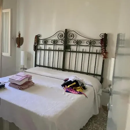 Monica - Dei Marmi Apartment *